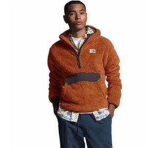 The North Face Campshire Hooded Pullover Hoodie
